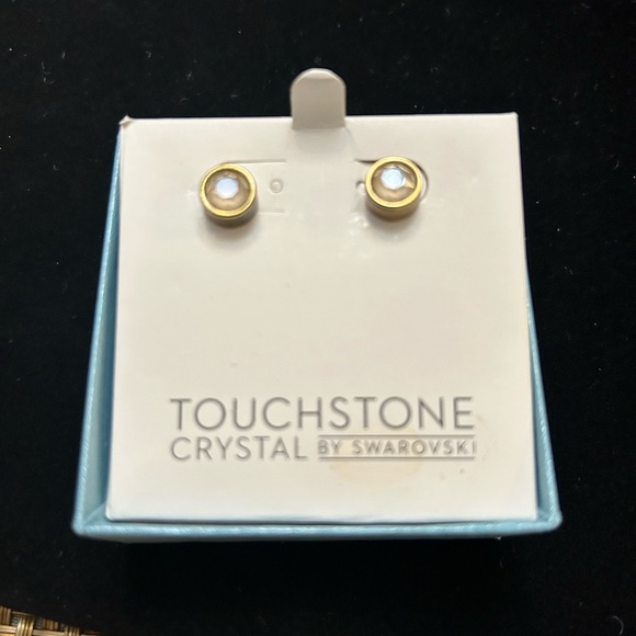 Touchstone Crystal Ice Earrings.  Antique Ivory Cream Crystal. - Picture 3 of 3